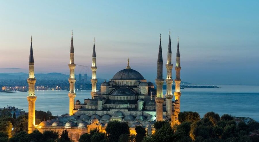 Istanbul: Private Guided Walking Tour - Starting at the German Fountain and Hippodrome