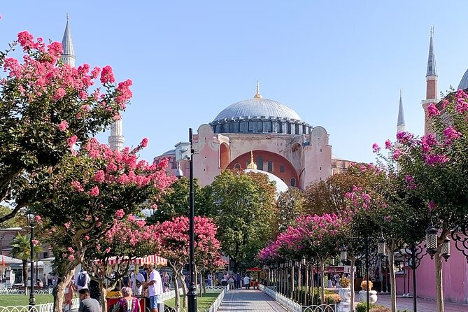 Istanbul Private Layover Tour - Finding M55 At Istanbul International Airport