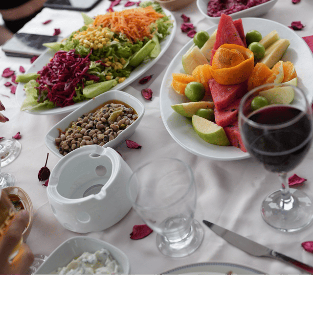 İstanbul:Private Luxury Yacht on Bosphorus 14 Meter(46 feet) - Key points to know