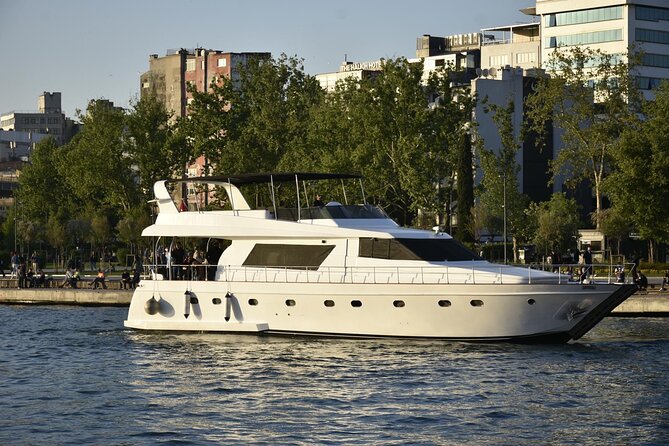 Istanbul Private Luxury Yacht on Bosphorus 25 Meter 82 Feet - A useful boat for celebrations and private events