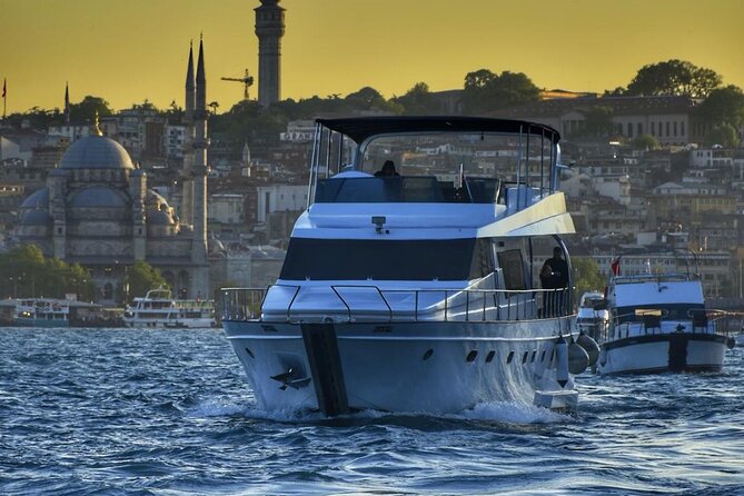 Istanbul Private Luxury Yacht on Bosphorus 25 Meter 82 Feet - Clean facilities and simple refreshments