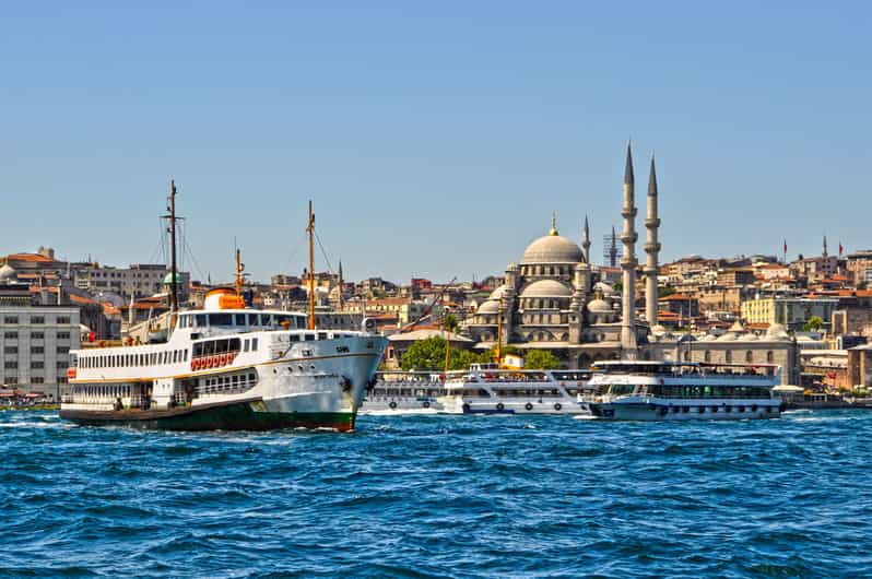 Istanbul: Private Old City Tour with Bosphorus Cruise - Grand Bazaar and Spice Market