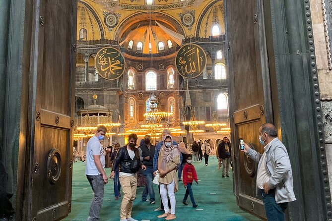 Istanbul Private Walking Highlights Tour - Looking down into the Basilica Cistern
