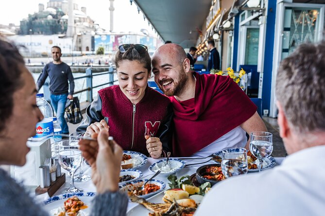 Istanbul Private Walking Tour: Highlights & Gems with a Local - Topkapi Palace gardens and the water