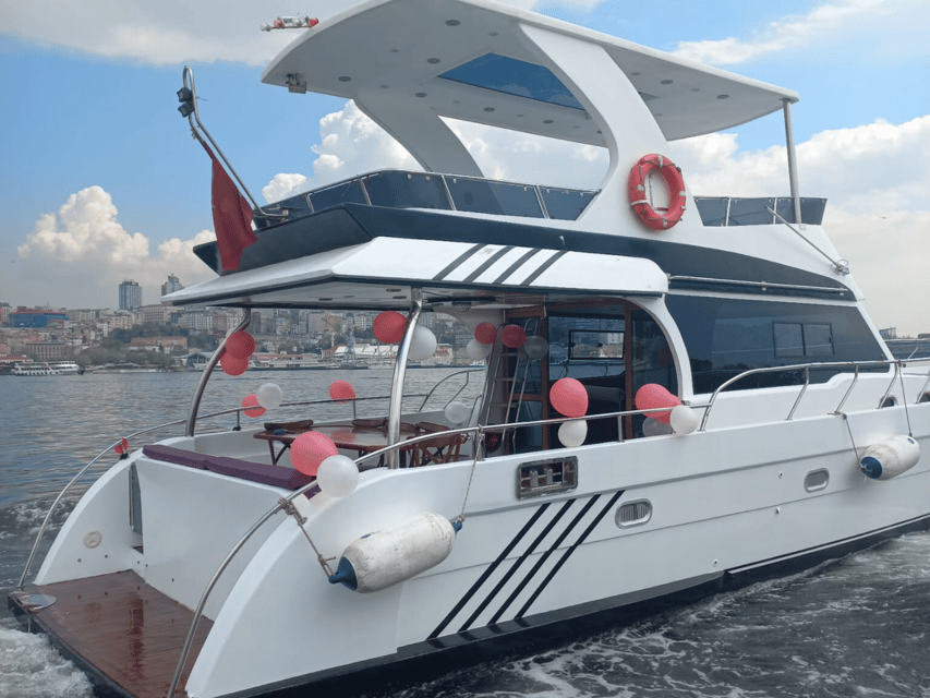Istanbul: Private Yacht Organization on Bosphorus (14 Meter) - Service, communication, and practical limits