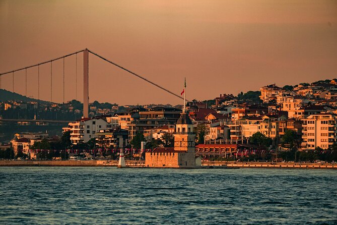 Istanbul Private Yacht Sunset Tour - 2 Hours - Galata Tower and the old city from the water