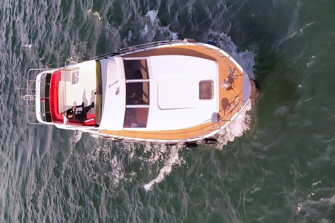 Istanbul Private Yacht Tour - 2 Hours - Starting near Galata Bridge and the Golden Horn