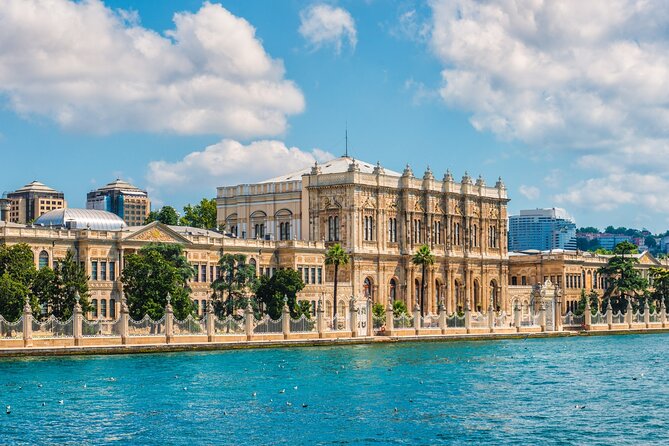 Istanbul Private Yacht Tour - 2 Hours - Dolmabahçe Palace and the grand European shore