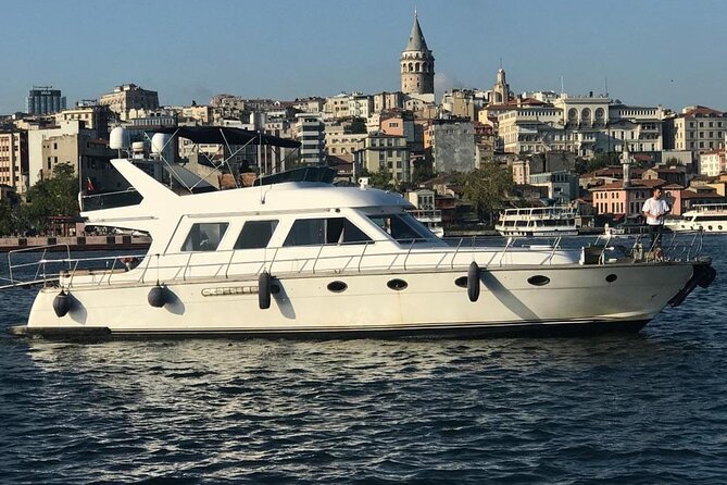 Istanbul Private Yacht Tour - 2 Hours - Anadoluhisarı and the second bridge
