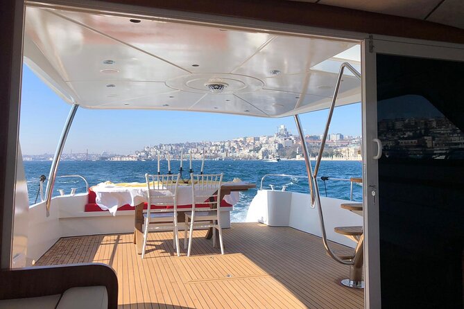Istanbul Private Yacht Tour - 2 Hours - Rumelihisarı and the northern stretch
