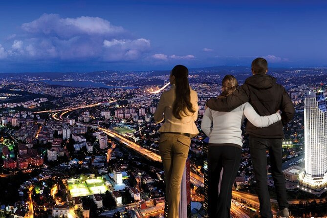 Istanbul: Sapphire Observation Deck Entrance - Adding the SkyRide 4D helicopter film