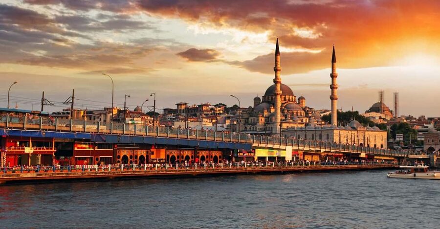 Istanbul: Semi Private Bosphorus Tour - Who will get the most from this outing
