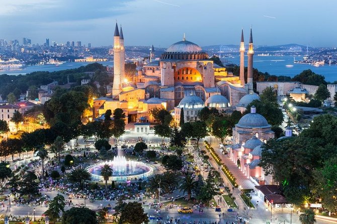 Istanbul Shore Excursion: Istanbul in One Day Sightseeing Tour - Lunch, costs, and what the $100 price really covers