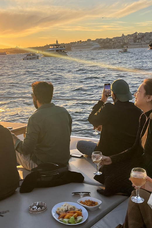 Istanbul: Small Group Yacht Tour with Unlimited Wine - Why this yacht feels different from a standard Bosphorus cruise