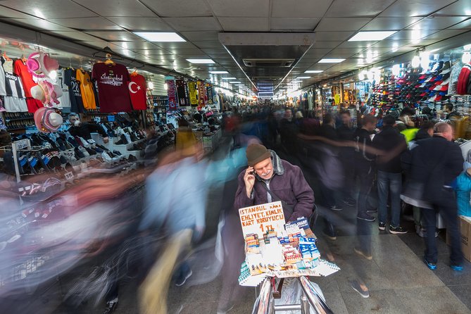 Istanbul Street Photo Tour - Taksim Square and the final people pictures