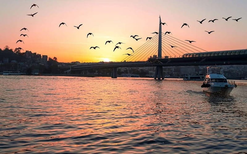 Istanbul: Sunset Bosphorus Yacht Cruise with A break on Asia - Key points to know before you book