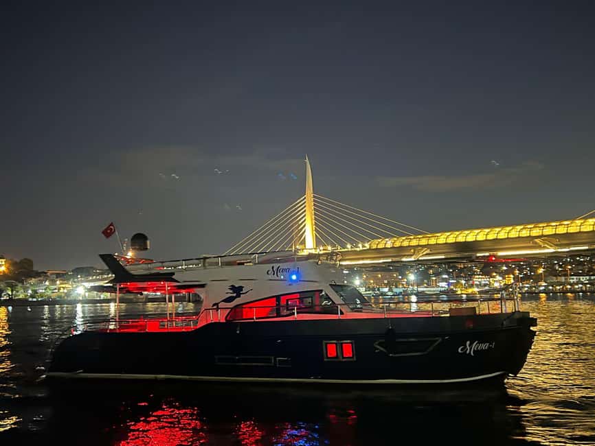 Istanbul: Sunset Bosphorus Yacht Cruise with A break on Asia - Rumeli Fortress from the water
