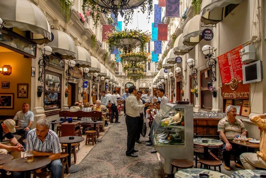 Istanbul: Taksim District Half-Day Walking Tour - What the $130 price really buys