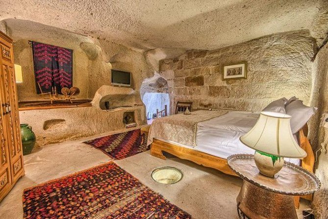 Istanbul to Cappadocia 2 Day Tour with Guide, Flights and Hotels - Uçhisar Castle and the highest views in Cappadocia