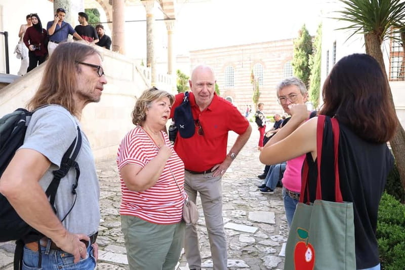 Istanbul: Topkapi Palace and Harem Museum Tour with Ticket - Meeting at Sultan Ahmed III Fountain