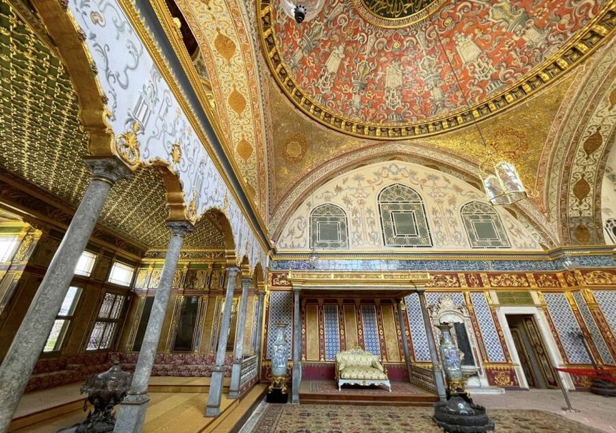 Istanbul: Topkapi Palace Guided Tour - Is $124 a fair price?