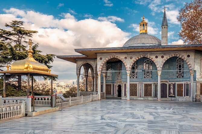 Istanbul: Topkapi Palace Guided Tour and Skip The Line - How much guiding will you actually receive?