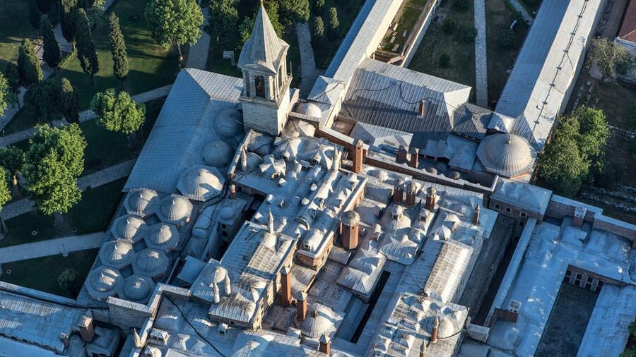 Istanbul: Topkapi Palace Guided Tour w/ Skip-the-Ticket-Line - The Harem and its private world