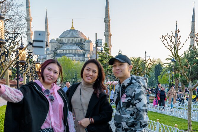 Istanbul: Topkapi Palace, Hagia Sophia & Blue Mosque - Hagia Sophia: a powerful opening stop