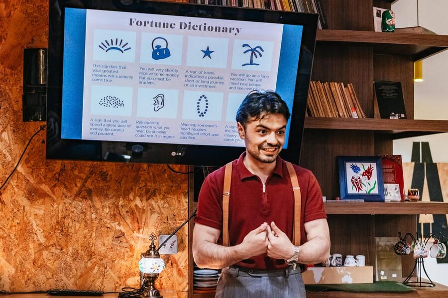 Istanbul: Turkish Coffee Making and Fortune Telling Workshop - How the small-group format affects the class