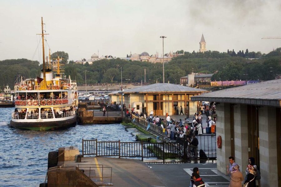 Istanbul: Turkish Food Tour in Kadikoy Across the Bosphorus - What your guide adds to the food