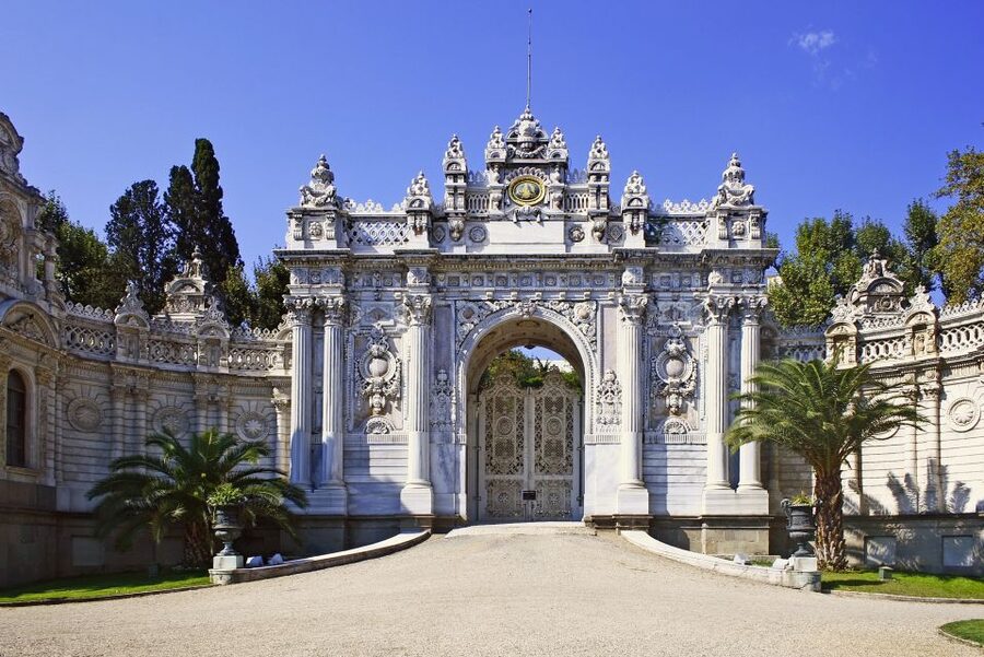 Istanbul: Two Continents with Beylerbeyi Palace Tour - Cruising the Bosphorus between Europe and Asia