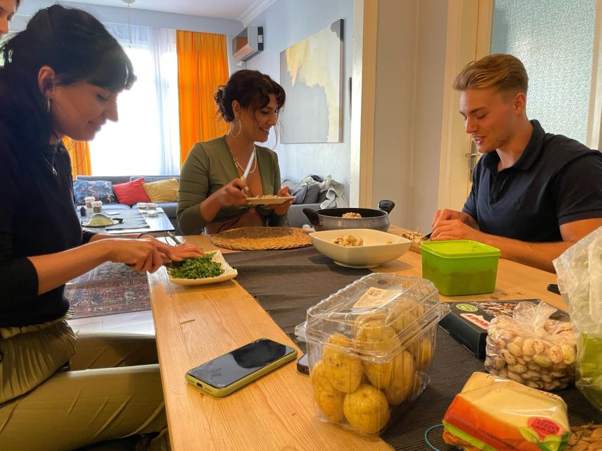 Istanbul: Vegan/Vegetarian Cooking Class with Locals at Home - Key points to know before booking