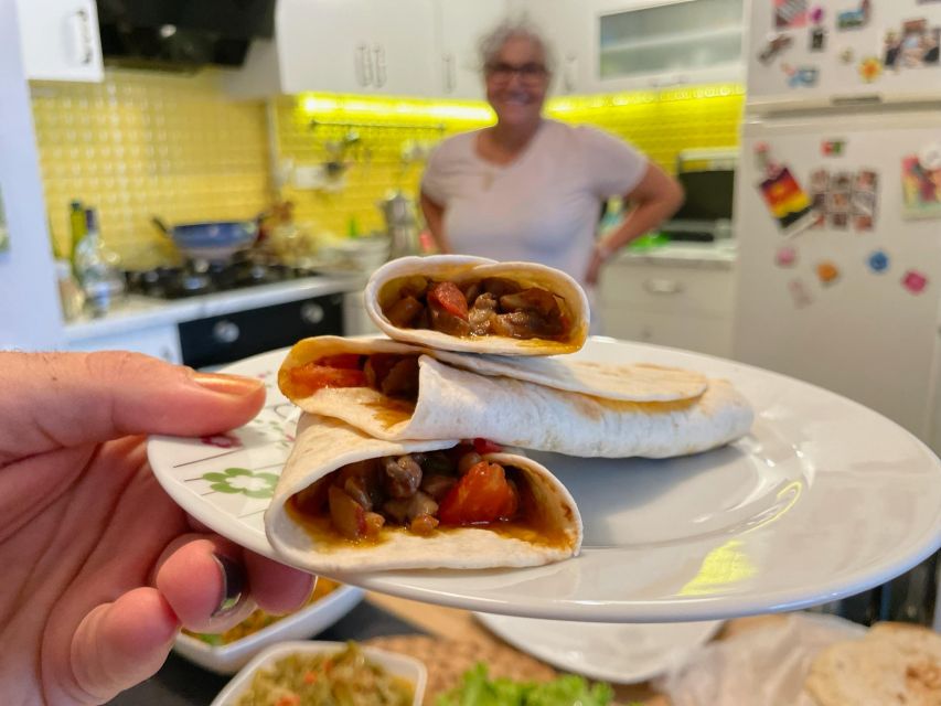 Istanbul: Vegan/Vegetarian Cooking Class with Locals at Home - What $106 means for the value
