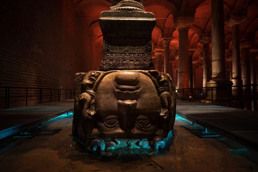 Istanbul Walking Tour: Mosques, Palace, Cistern with Lunch - The Basilica Cistern underground