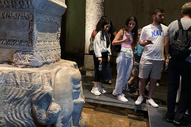 IstanbulBasilicaCistern/fastEntranceEnglish/Spanish (not tickets) - What the guide adds, and what you may need to ask