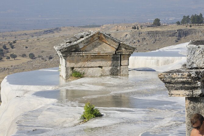 Jewels of Turkey - 4 Day Trip to Pamukkale Ephesus Cappadocia with Balloon Ride - Day 2: Ephesus, a short lunch, and a long flight day