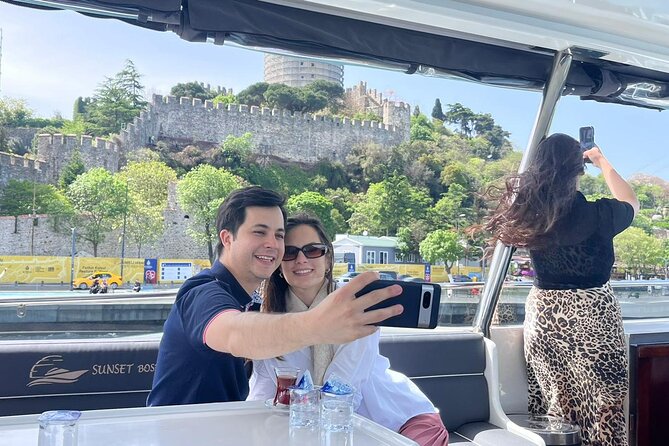Luxury Bosphorus Yacht Cruise – Stopover in Asian Side - What happens at Kanlica Meydani