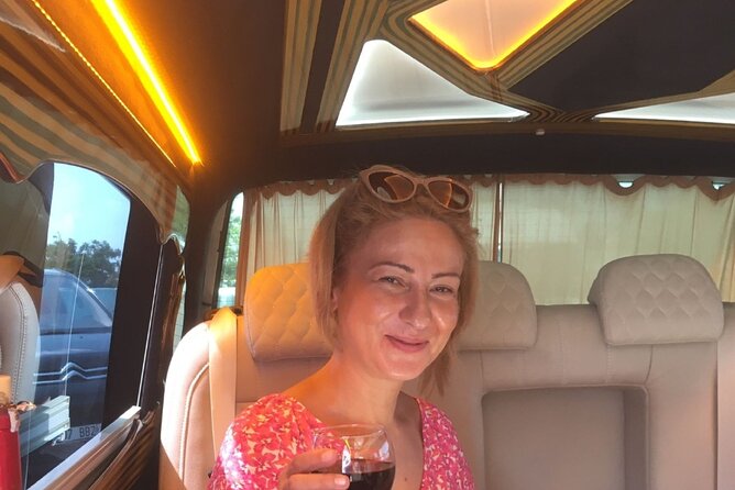 Luxury Maybaych Van İstanbul Airport Meet Transfer - What the VIP Mercedes minivan means for you