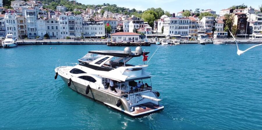 Luxury Private Yacht Rental - Beylerbeyi Palace and the Asian shore