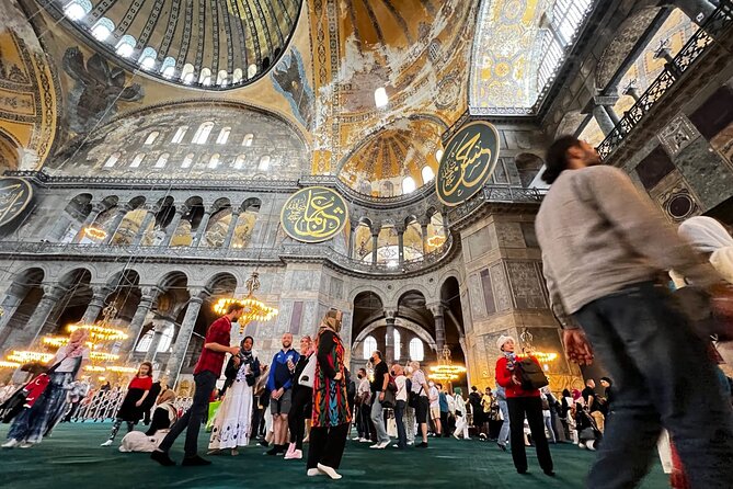 Magical Istanbul Old Town Private Full-Day Tour with Pickup - Spending two hours inside Topkapi Palace