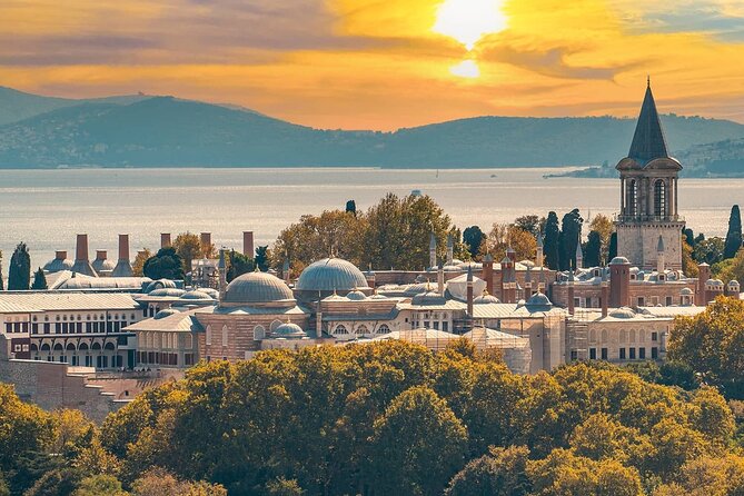 Majestic Istanbul: Walking Tour & Sunset Cruise on the Bosphorus - The Blue Mosque and Hagia Sophia from the outside