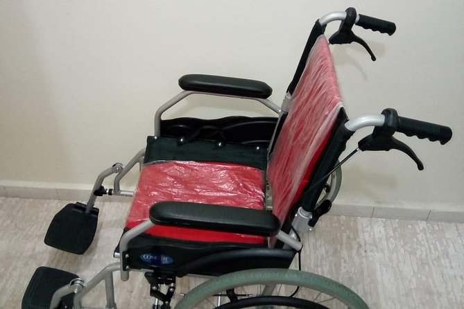 Manual Wheelchair Rental (Per Day) - Choosing Between a Folding and Automatic Model