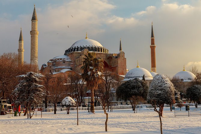 Morning Istanbul: Half-Day Tour with Blue Mosque, Hagia Sophia, Hippodrome and Grand Bazaar - Hagia Sophia: expect a queue at Istanbul’s most famous monument