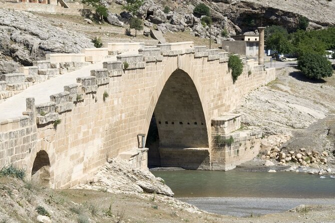 Mount Nemrut and Gobekli Tepe Tour 2-Day 1-Night from Istanbul - The early flight to Adiyaman