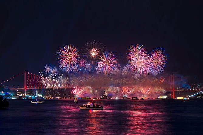 New Year's Eve dinner cruise & party on Bosphorus, Istanbul 2026 - Gold Boat or Silver Boat?