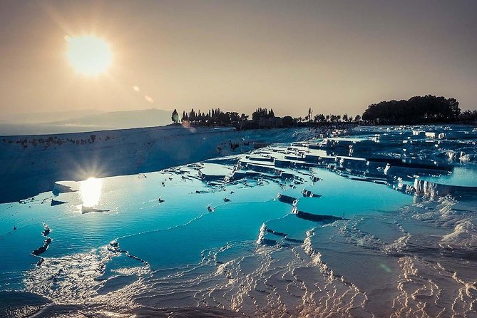 Pamukkale Day Tour From Istanbul /w flight - A 16-hour day made easier by flights
