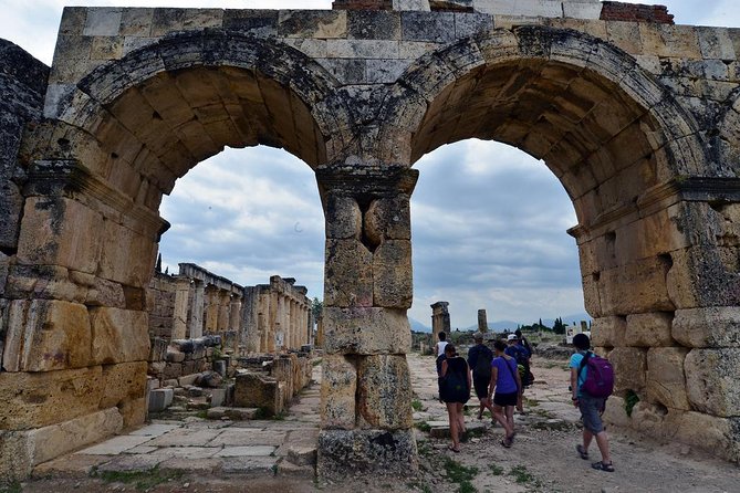 Pamukkale Tour from Istanbul - Lunch, the Apollo Temple, and the pace of the afternoon