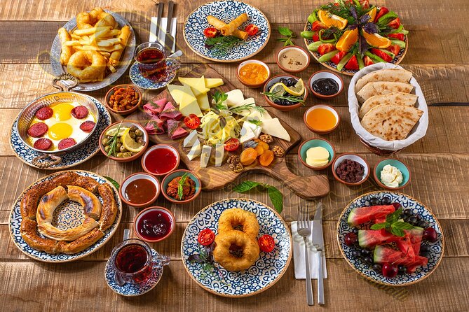 Premium Bursa and Uludag Tour - (Breakfast-Lunch Included) - Bursa’s Ottoman founders and the old city atmosphere