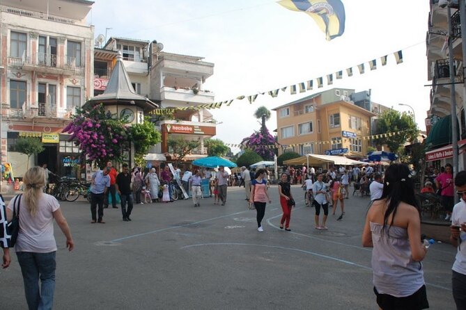 Princes Islands Tour WITH Private Boat, optional Pickup & Lunch - Kınalıada, the Smallest Island Stop