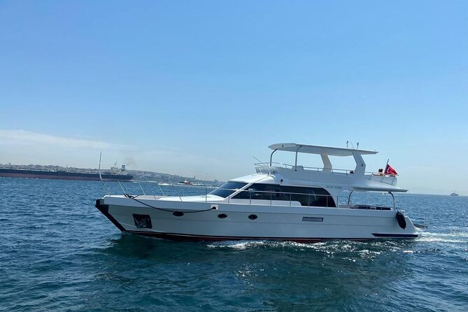 Private 2-Hour Bosphorus Cruise with Yacth - Coffee, tea, and the pace of two hours